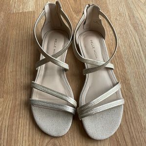 NWOT Pelle Moda Gold Sandals